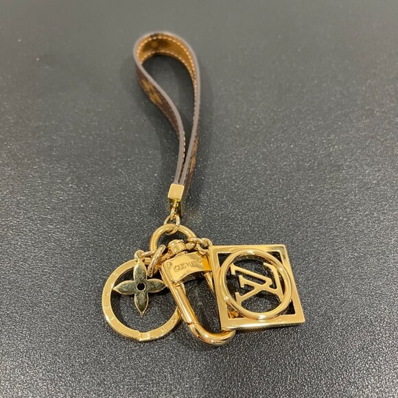 Louis Vuitton Monogram Dauphine Bag Charm/Key Holder (JB1136) - Picture 2 of 3